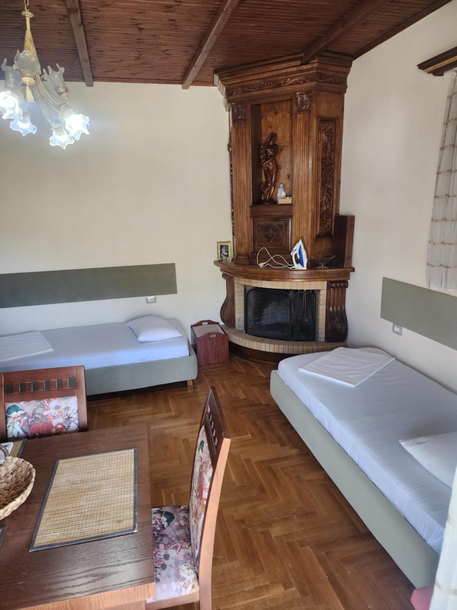 Vila Altini Borsh Cameră foto